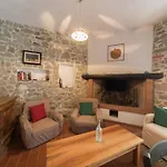 Rustic With Pool Chalet *