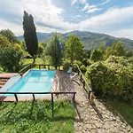 בקתה Rustic With Pool